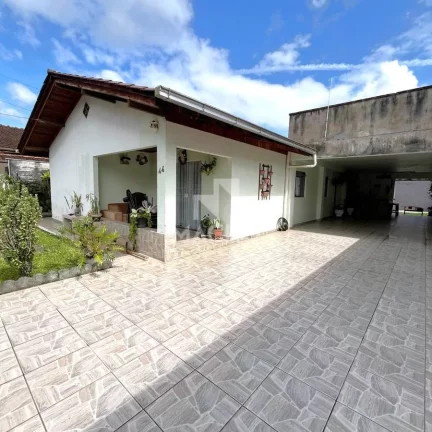 Foto do imóvel Casa Térrea com Edícula | Barra do Rio Cerro | 3 quartos (1 suíte) | 297m²