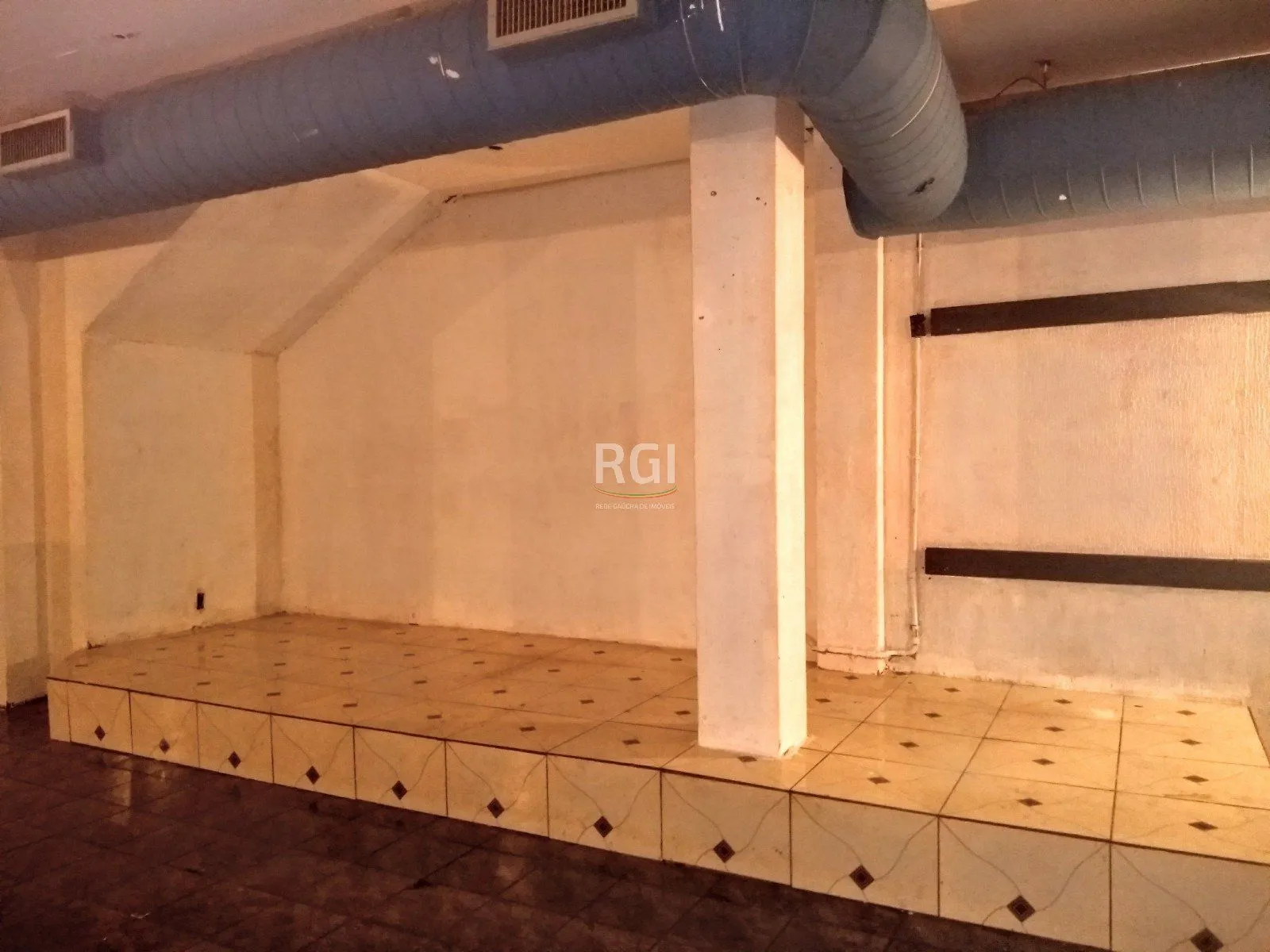 Imagem Loja para Venda - 244.56m², 0 dormitórios, Cidade Baixa