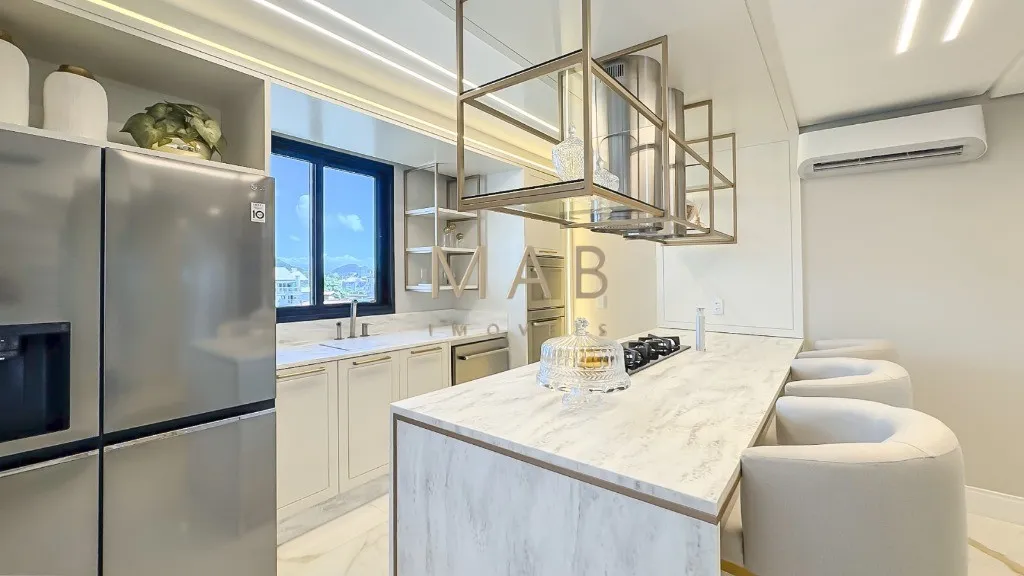 Imagem Cobertura duplex à Venda em Jurerê, com 4 suítes, rooftop com piscina infinita, elevador privativo, automação e alto padrão.