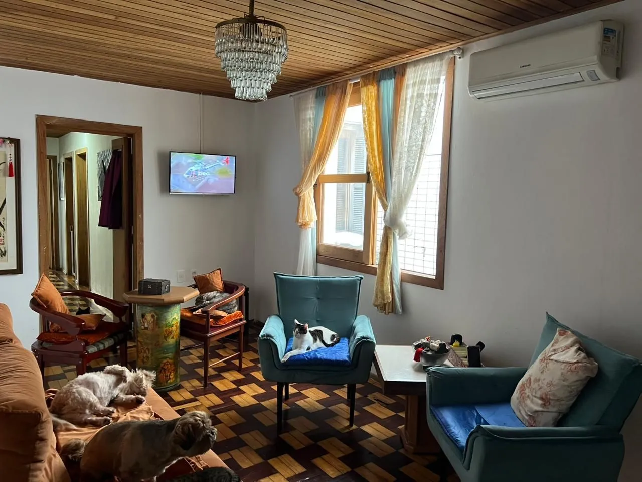Imagem Apartamento com 03 quartos e 02 banheiros no Centro Histórico de Porto Alegre.