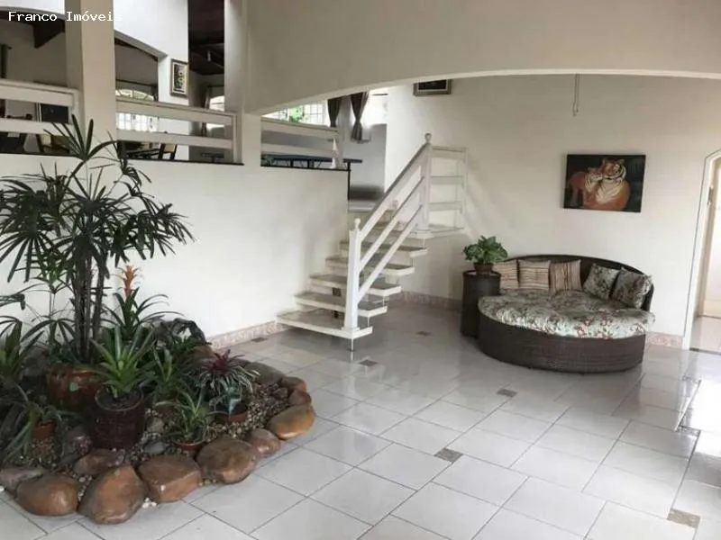 Imagem Casa para Venda em Ribeirão Pires, Suissa, 6 dormitórios, 5 suítes, 6 banheiros, 6 vagas