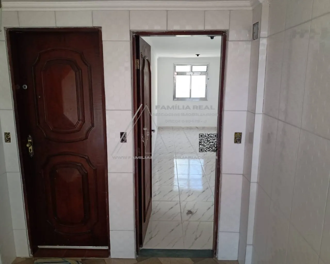Imagem APARTAMENTO COM 2 DORMS, 1 VG COM PORTA DE AÇO, PARA VENDA NA COHAB II