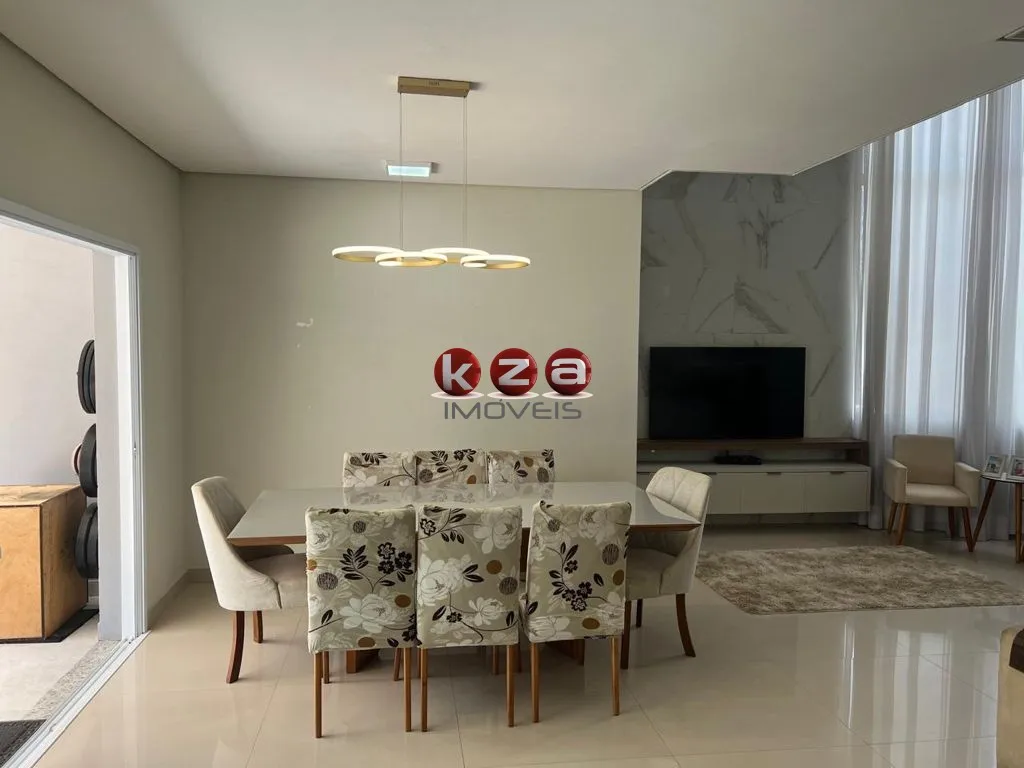 Imagem Linda Casa a venda no Condomínio Villa do Sol em Valinhos - 3 suítes, 2 salas, 5 banheiros, piscina e gourmet, 4 vagas, 230m².