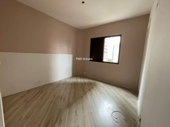 Imagem Apartamento alto padrão na Vila Nova Conceição: 4 quartos, 3 suítes, 5 banheiros, 2 vagas na melhor localização de São Paulo!