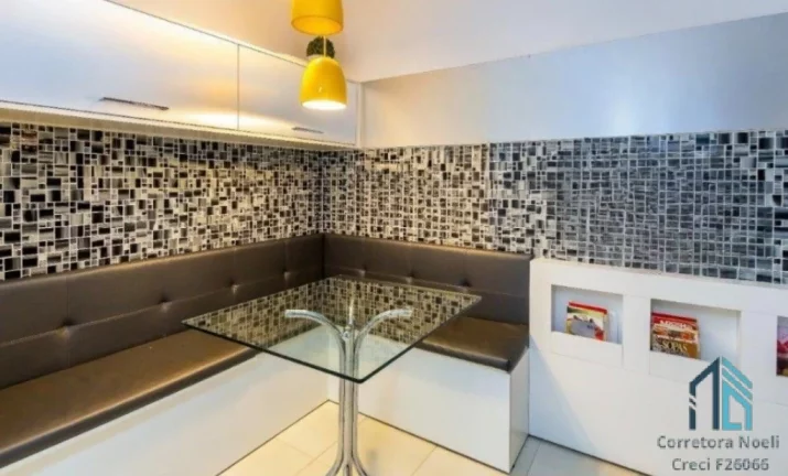 Imagem Apartamento MOBILIADO, 03 quartos c/suíte, 02 vagas no Água Verde em Curitiba PR