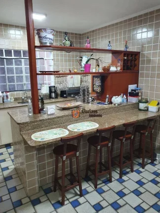 Imagem Sobrado com 3 dormitórios à venda, 202 m² por R$ 850.000,00 - Vila Floresta - Santo André/SP