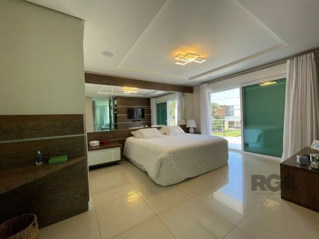 Imagem Casa de Condomínio em Atlântida Sul
