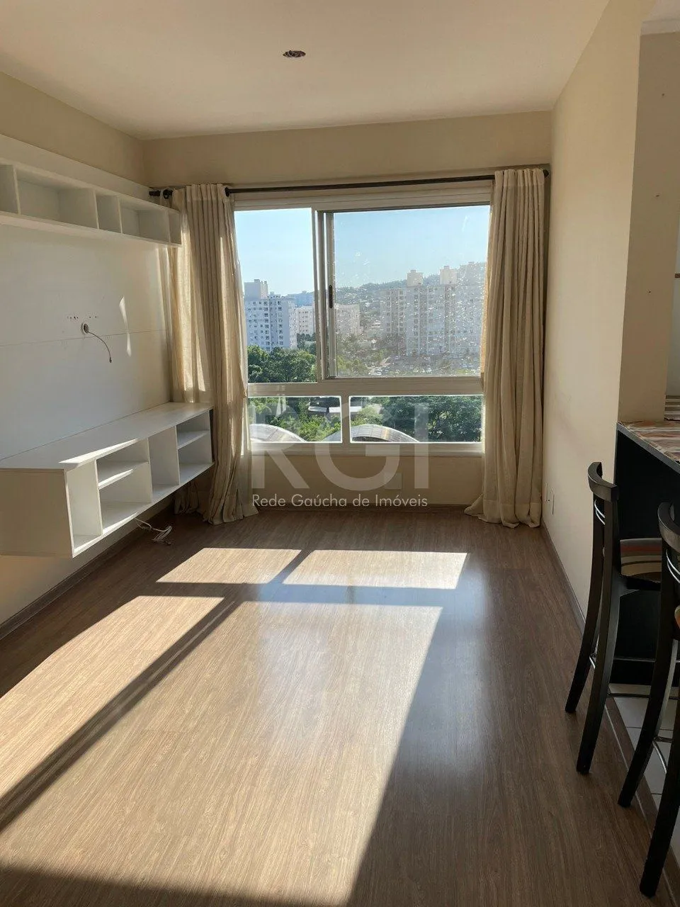Imagem Apartamento com 2 dormitórios, localizado no bairro Morro Santana em Porto Alegre/RS.