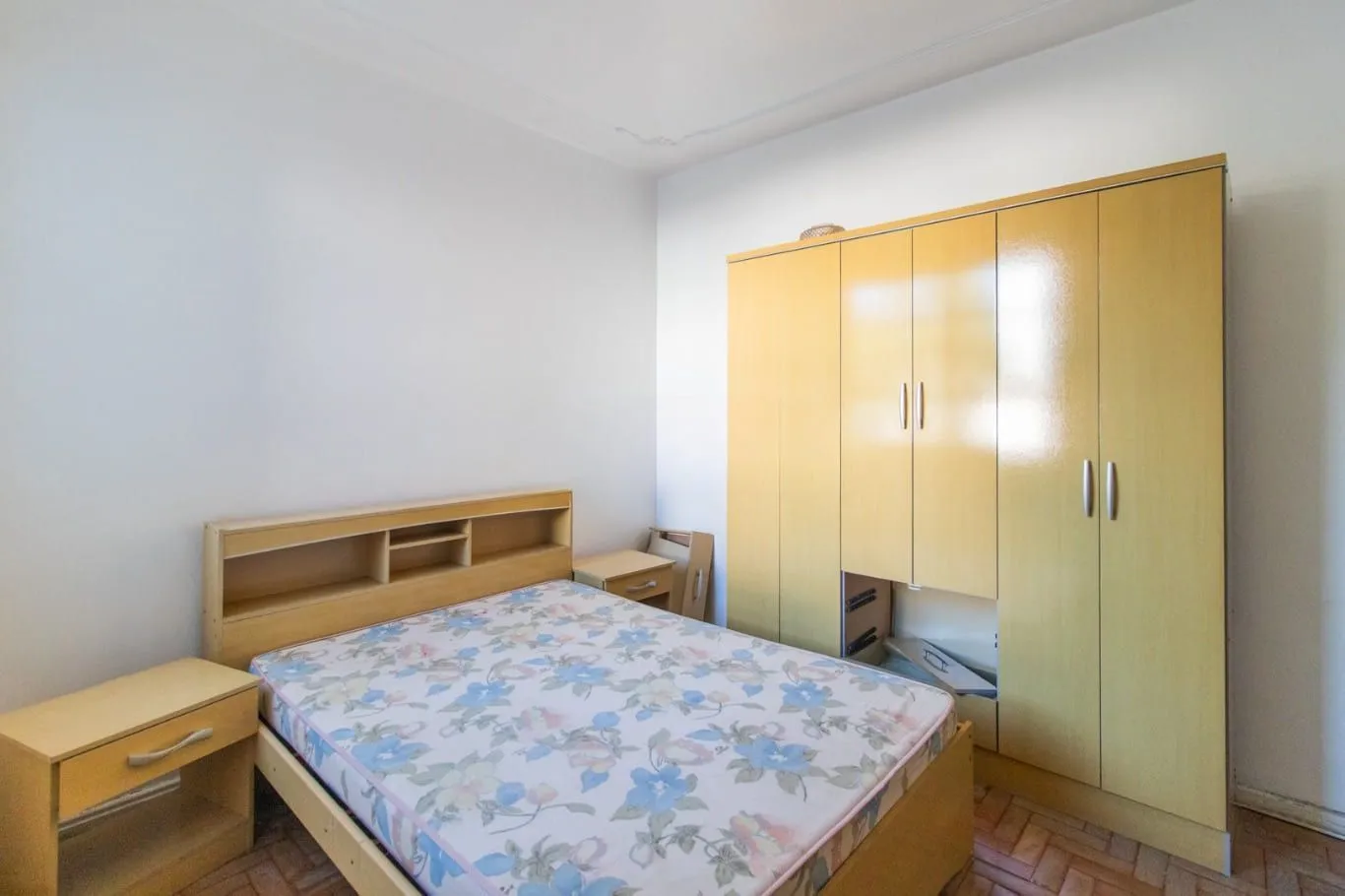 Imagem Apartamento de 2 quartos no bairro Santana em Porto Alegre