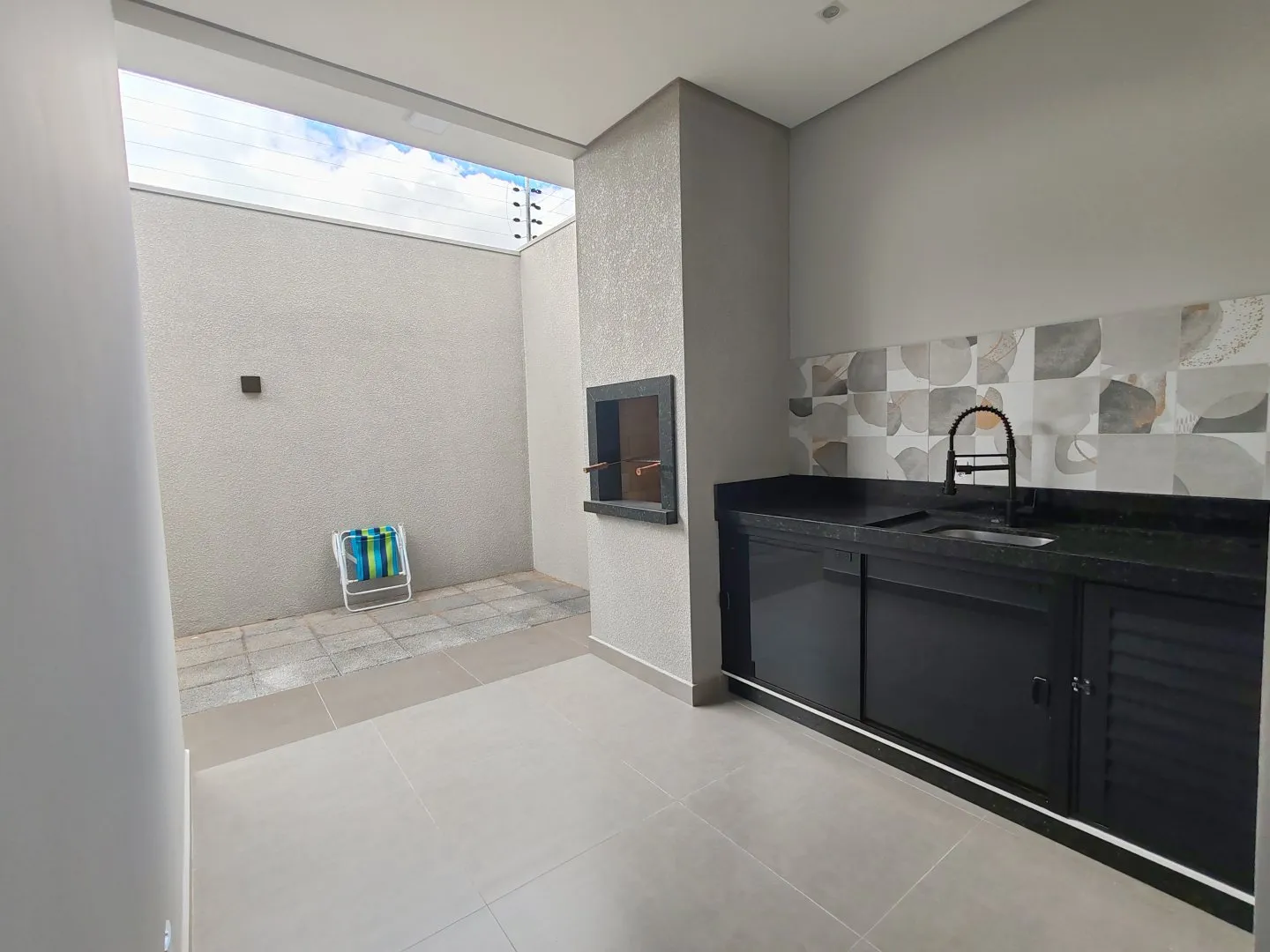 Imagem Casa à venda em Cascavel - Loteamento Colinas Tropical - Novos - Pronto para morar