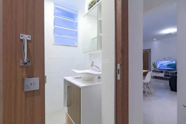 Imagem Amplo imóvel, com 73m² recém reformado e mobiliado, Botafogo