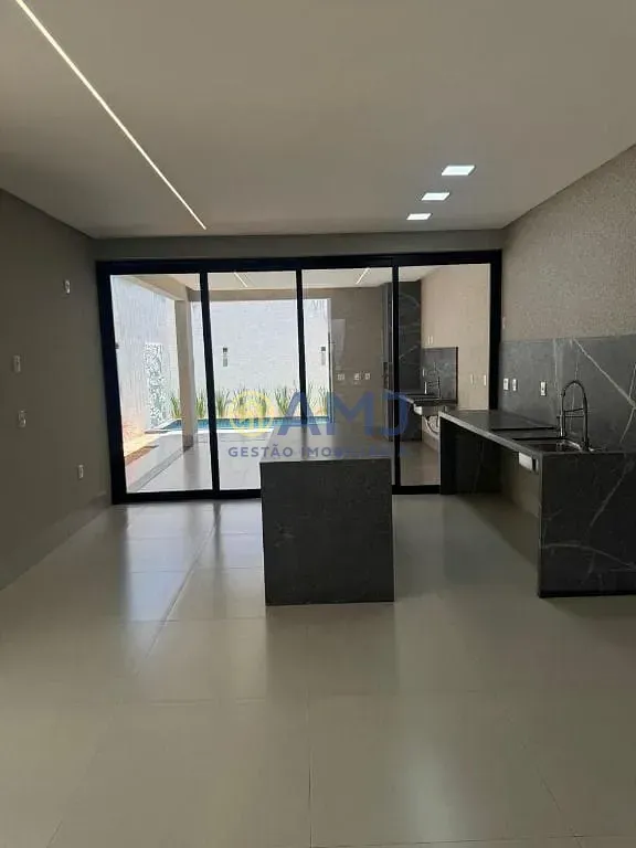 Imagem Venda de Sobrado Alto Padrão - Jardim Vila Boa