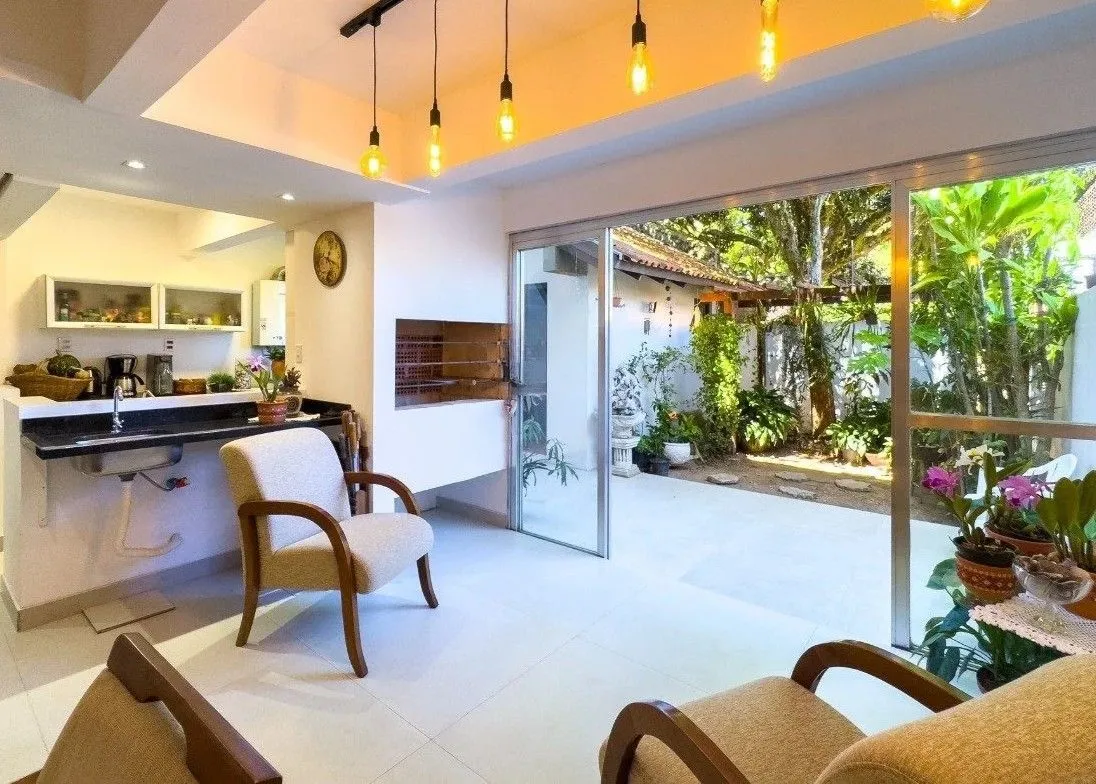 Imagem Casa Condominio Bairro Tristeza - 218m², 3 dormitórios, sendo 1 suites, 2 vagas!!