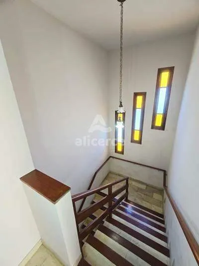 Imagem Casa à Venda em Campinas | 4 Dormitórios, Suíte, Terraço e Garagem