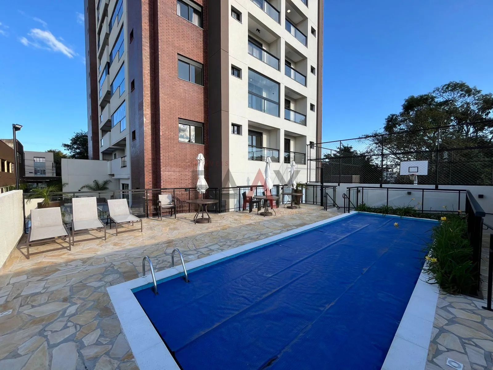 Imagem Apartamento com 03 Quartos e Sacada com Churrasqueira no Vila Borghese