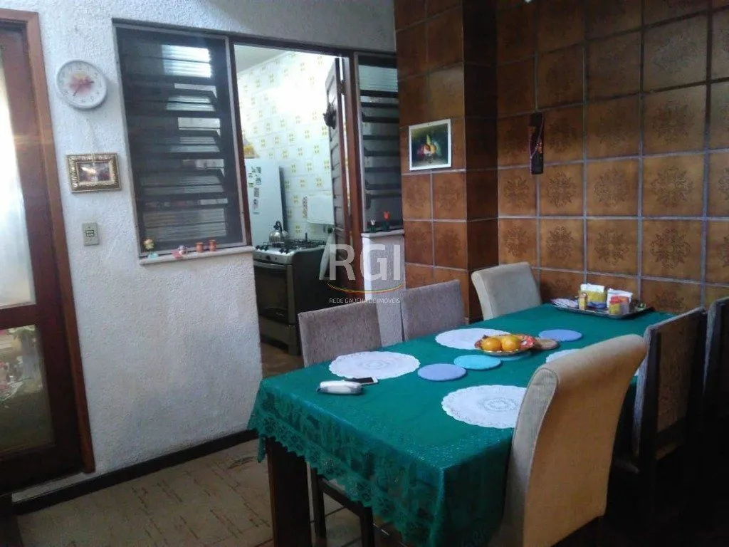 Imagem Casa para Venda - 340m², 4 dormitórios, sendo 2 suites, 3 vagas - Jardim Lindóia