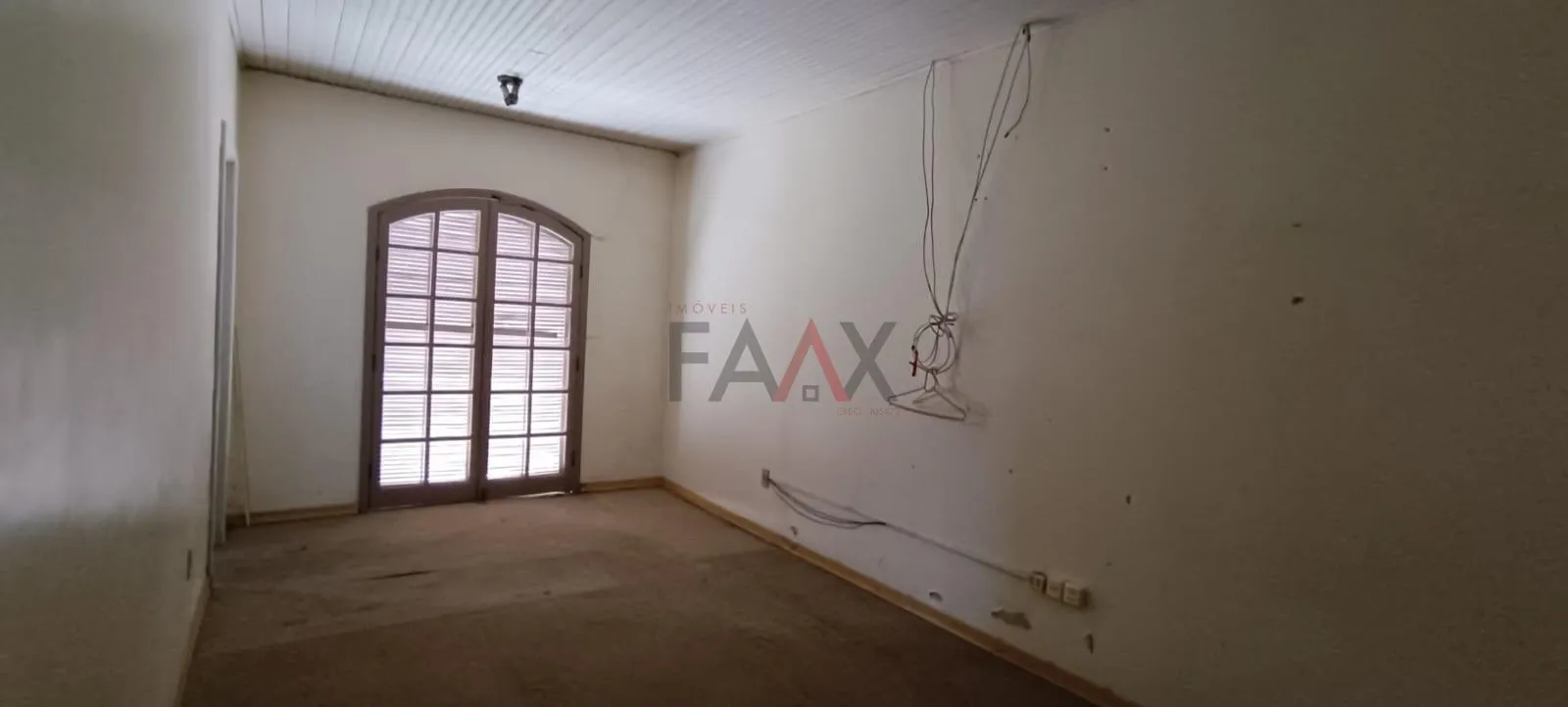 Imagem Casa com 5 dormitórios para venda,172.13 m², TRIANON, GUARAPUAVA - PR
