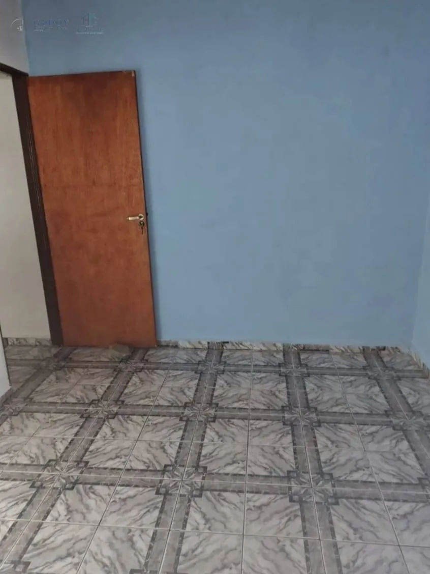 Imagem Casa com 1 Quarto e Edícula: Comodo e rancho.