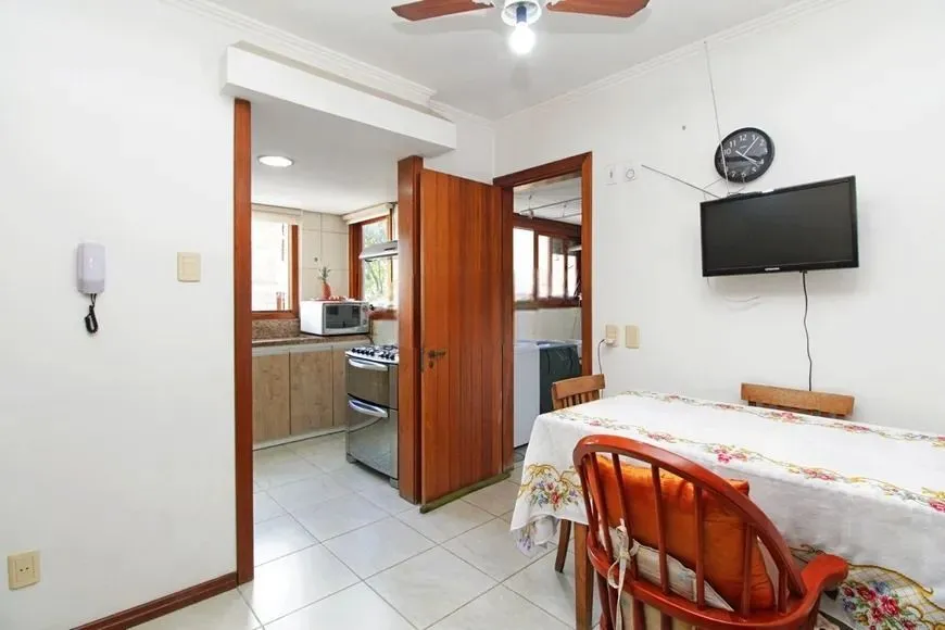 Imagem Apartamento com 159m², localizado no bairro Bela Vista em Porto Alegre/RS.