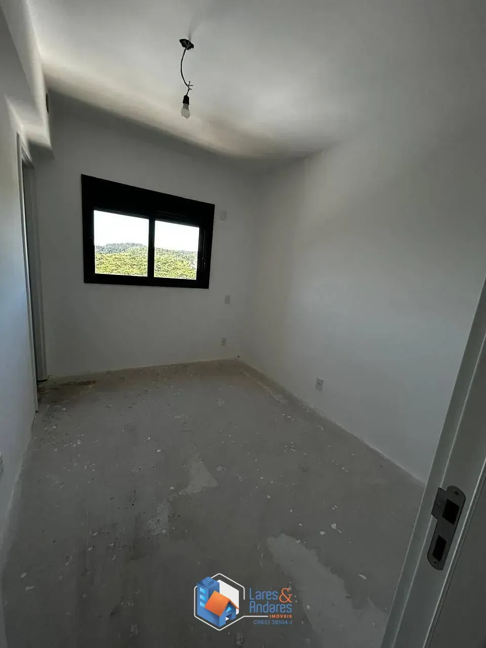 Imagem APARTAMENTO À VENDA COM 90 M², COM 2 DORMS. (2 SUÍTES), SACADA, 2 VGS NO CENTRO COMERCIAL JUBRAN, BARUERI - SP.