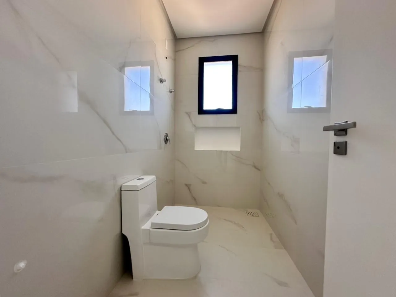 Imagem Apartamento à venda com 198m2 por R$ 5.500.000,00