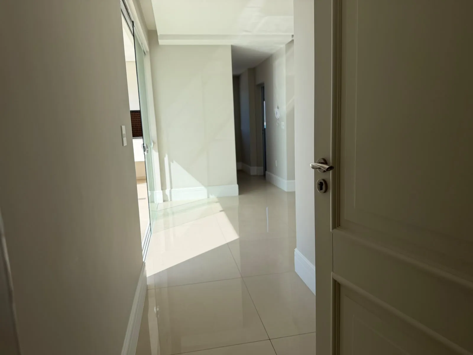 Imagem Apartamento com vista para o mar à venda com 192m2 por R$ 6.590.000,00