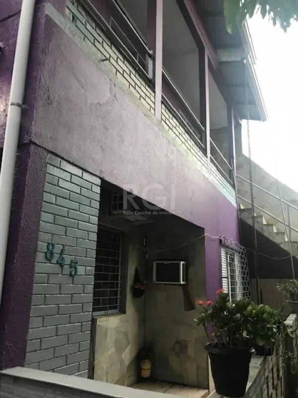 Casa para Venda - 476.53m², 6 dormitórios, 4 vagas - Niterói