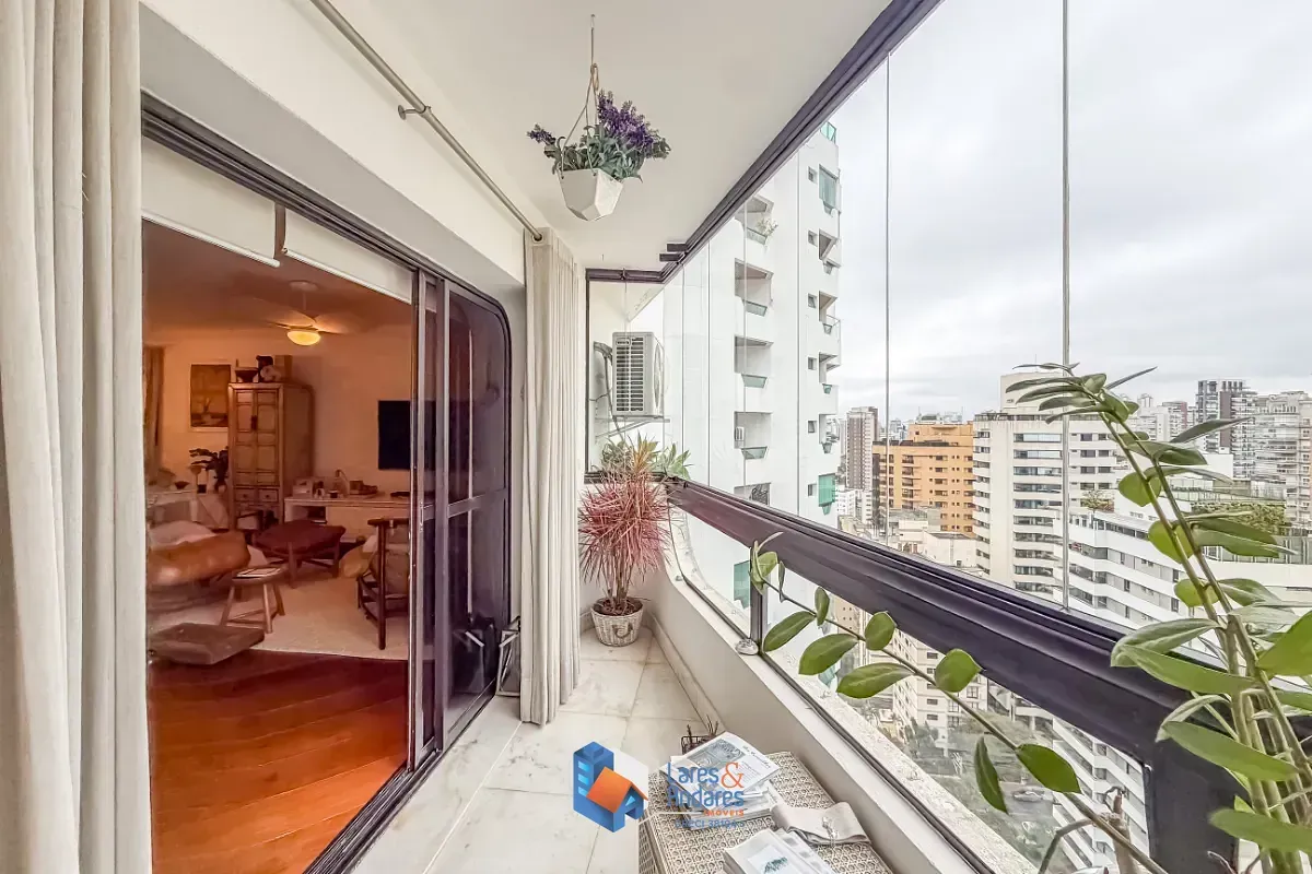 Imagem Apartamento para venda em Aclimação com 3 quartos, sendo 2 suítes, 200m²
