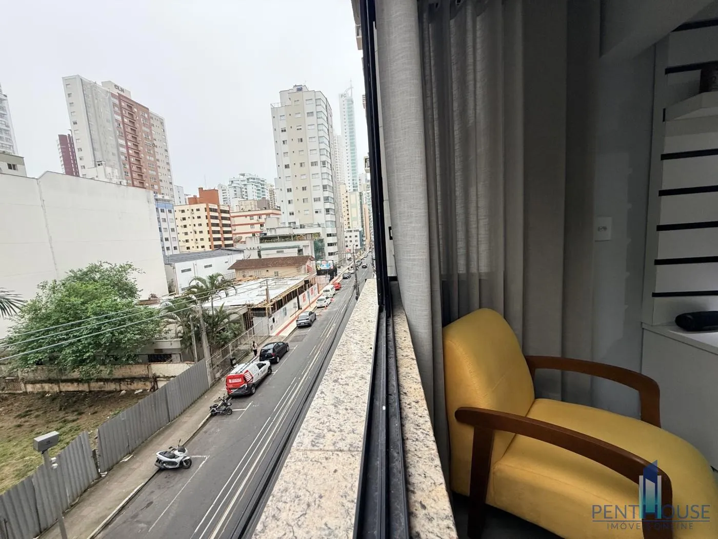 Imagem Apartamento com Terraço para Venda em Balneário Camboriú, CENTRO, 2 dormitórios, 1 banheiro, 1 vaga