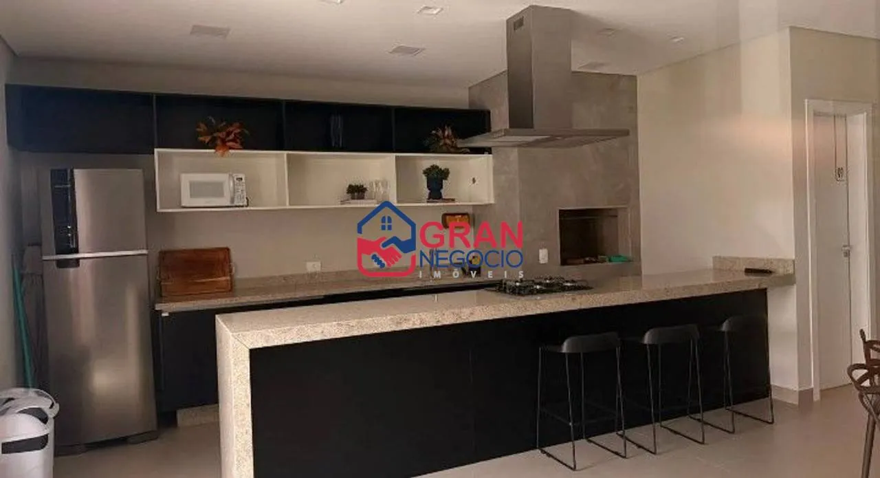 Imagem Vendo Apartamento CIC - Condomínio Clube