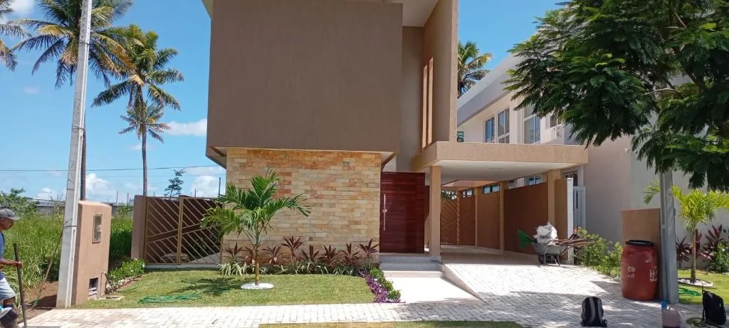 Imagem Casa Nova de Alto Padrão com 4 Suítes, Piscina e Pôr do Sol Exclusivo