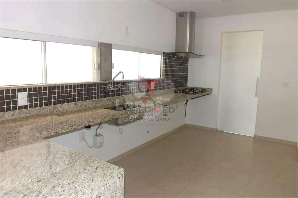 Imagem Casa de 3 quartos, 250m² no bairro Loteamento Porto Seguro, em Avaré