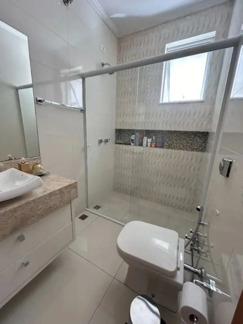 Imagem Linda casa em condomínio à venda em Sorocaba-SP, bairro Loteamento Dinorá Rosa! 2 quartos, 1 suíte, 2 salas, 2 banheiros, 2 vagas de garagem, 86m² de área. Aproveite!