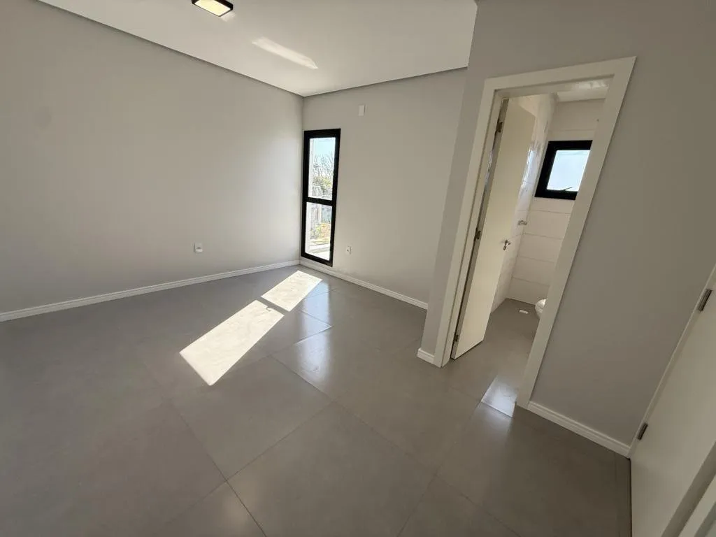 Imagem Residencial Vivare: Casa à Venda no Centro