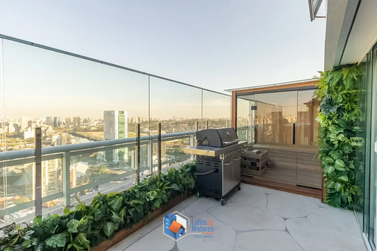 Imagem Cobertura para venda e locação em Pinheiros com 3 quartos, sendo 1 suíte, 198m²