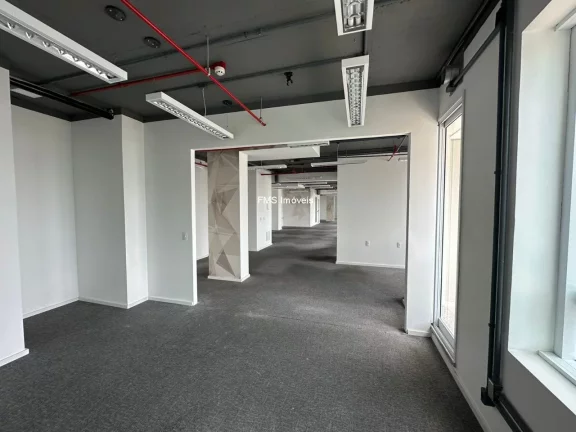 Imagem Conjunto Comercial para Locação na Vila Cordeiro de 220m²