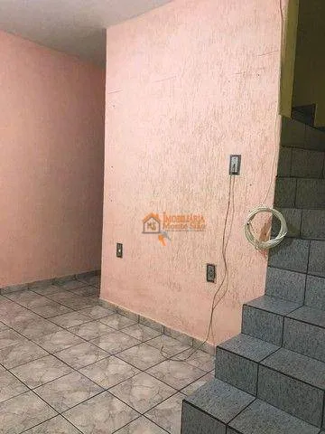 Imagem Sobrado com 4 dormitórios à venda, 250 m² por R$ 575.000,00 - Jardim Pinheiros - Guarulhos/SP