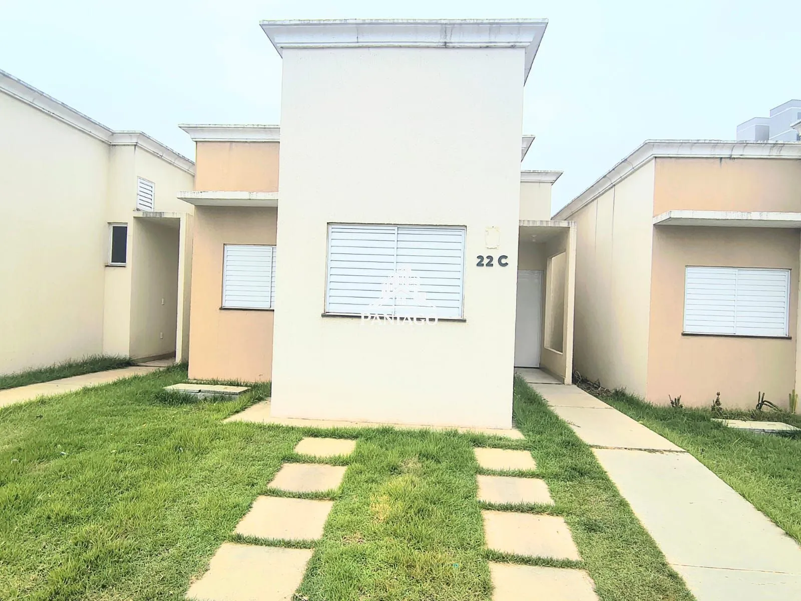 Imagem CASA PARA ALUGAR COM 2/4 NO CONDOMINIO VIVA PARQUE