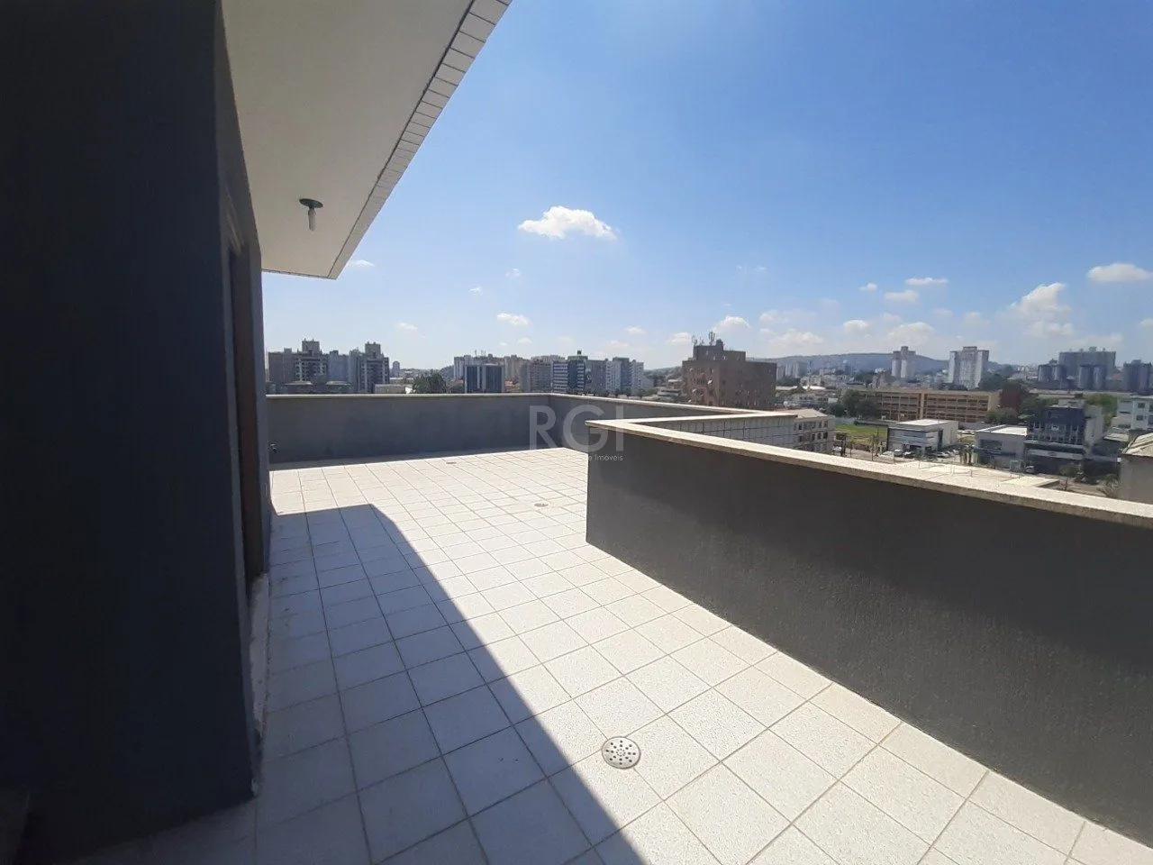 Imagem Cobertura para Venda - 281.25m², 3 dormitórios, sendo 1 suites, 2 vagas - Cristo Redentor