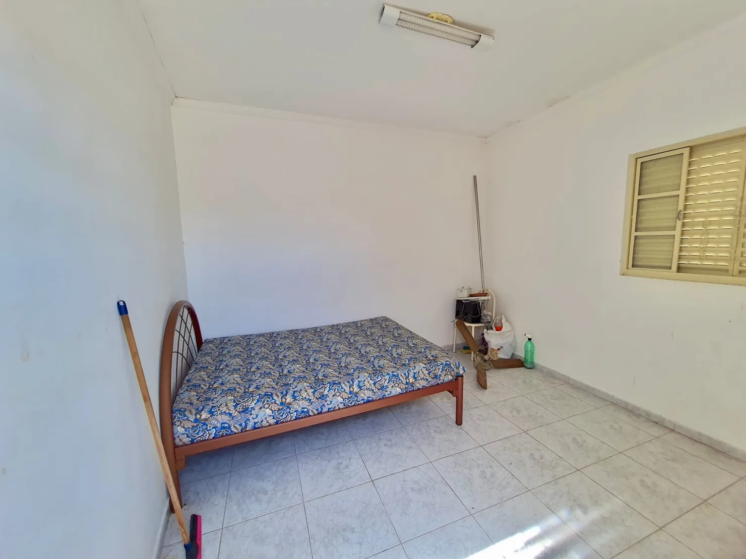 Imagem Casa à venda 1 Quarto, Vila São José, Taubaté - SP