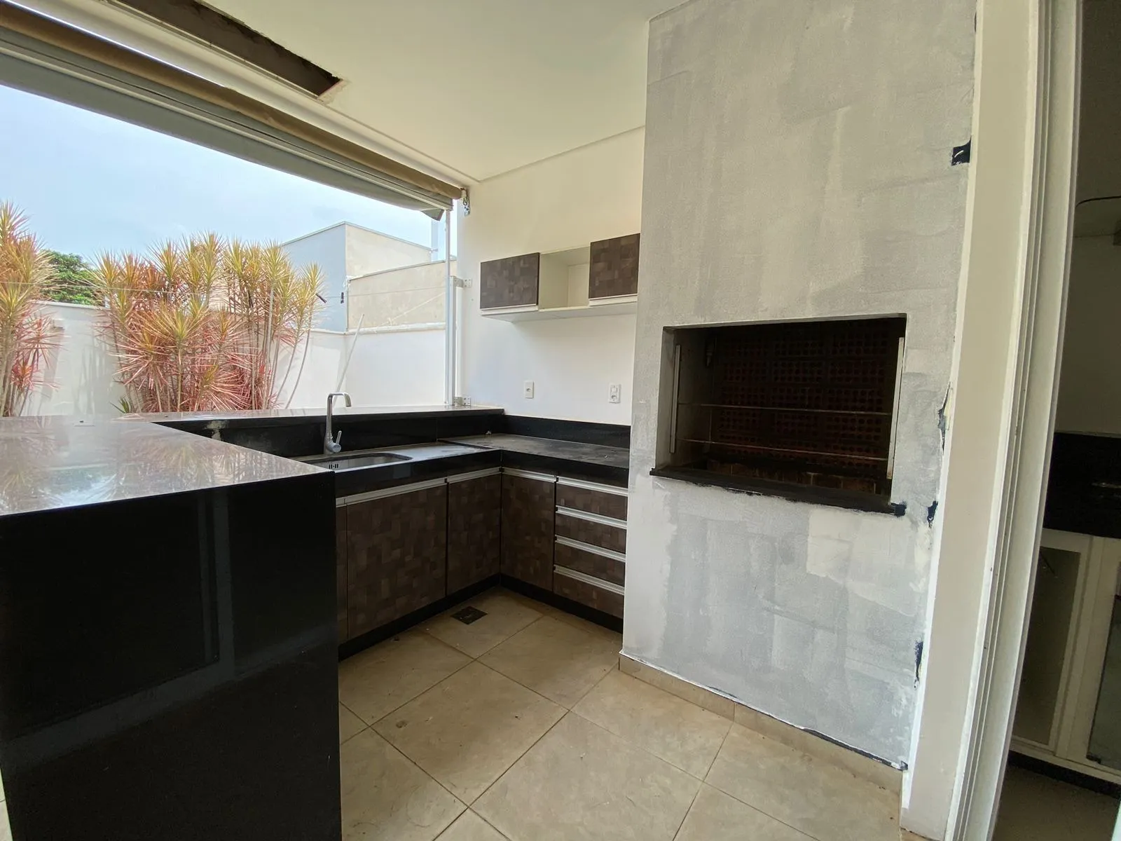 Imagem Casa 3 dormitórios 296m² Condomínio Lago da Serra Aceita Permuta