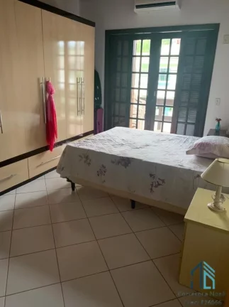 Imagem Casa a venda, são 4 casas no mesmo terreno sendo 2 casas de frente, (uma de 3 quartos e a outra de 2 quartos) em Balneário Camboriú SC