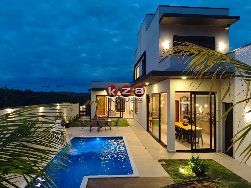 Foto do imóvel Casa a venda em Condomínio de Alto Padrão em Vinhedo-SP: 3 Suítes, 2 Salas, gourmet com churrasqueira e piscina.