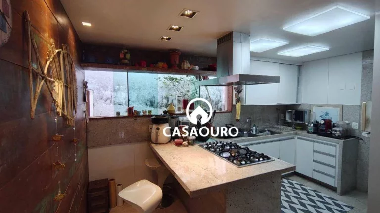 Imagem Casa com 3 quartos à venda, 265 m² por R$ 2.600.000 - Alphaville - Nova Lima/MG