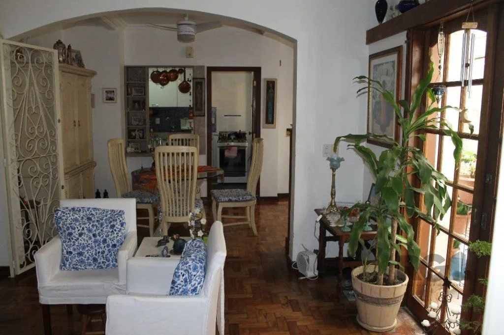 Imagem Apartamento de 3 dormitórios Térreo no bairro Moinhos de Vento