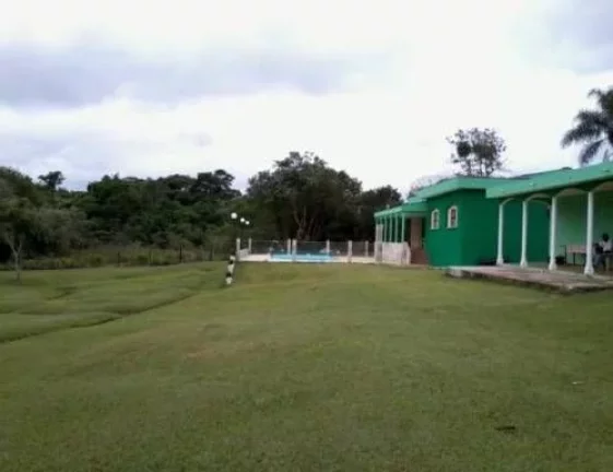 Imagem Descubra o Encanto Rural: Chácara dos Sonhos em Cruz do Cedro, Quadra/SP Seu Refúgio Perfeito na Natureza por Apenas R$ 650 Mil