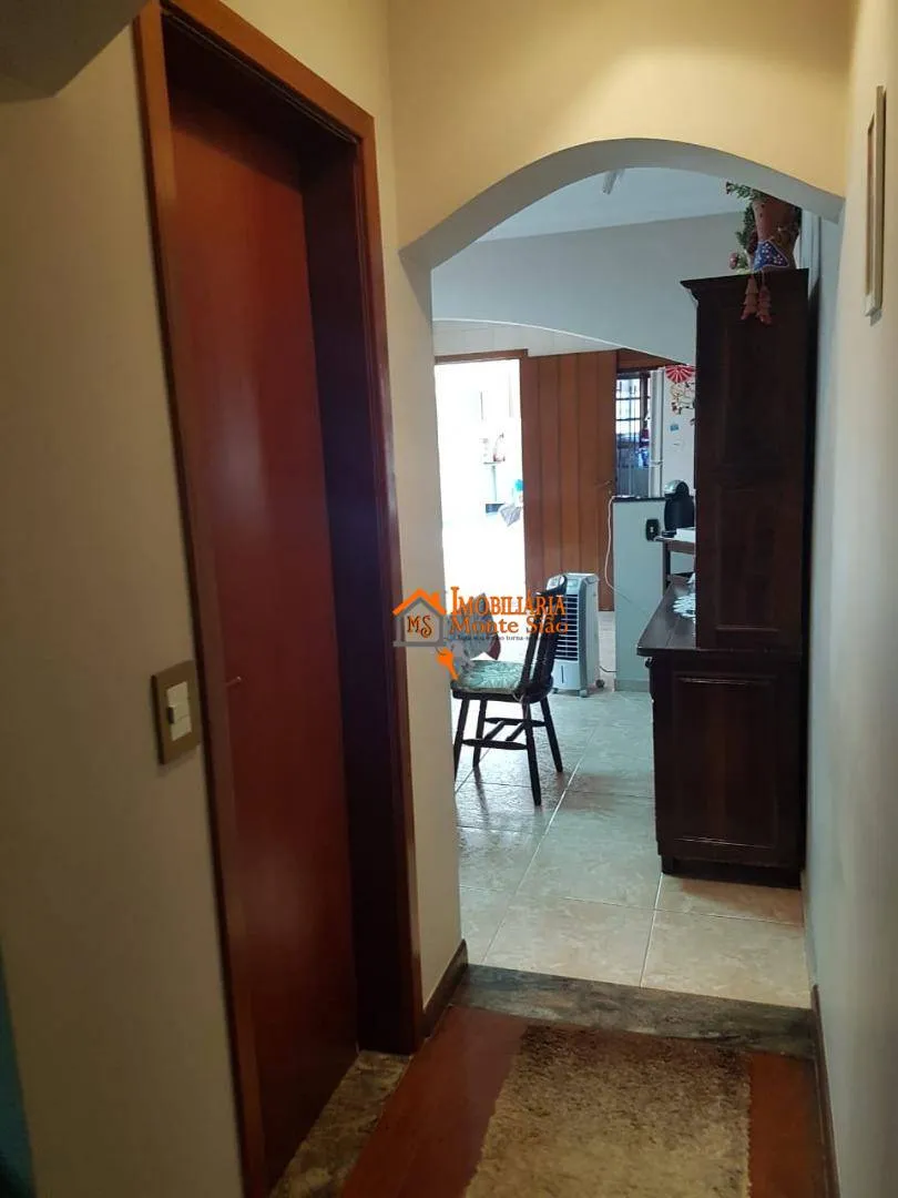 Imagem Sobrado com 4 dormitórios à venda, 275 m² por R$ 950.000,00 - Vila Barros - Guarulhos/SP