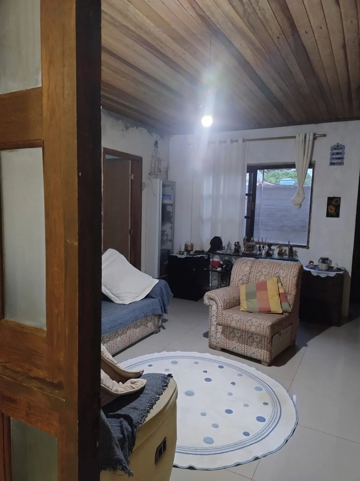 Imagem Casa para Venda - 182m², 2 dormitórios, sendo 1 suites, 3 vagas - Lami