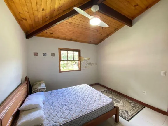 Imagem Casa em Condomínio para Venda em Teresópolis / RJ no bairro Albuquerque