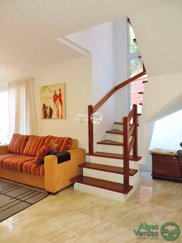 Imagem VENDE-SE CASA GERMINADA PROXIMO AO AEROPORTO DE CANELA COM 119M²